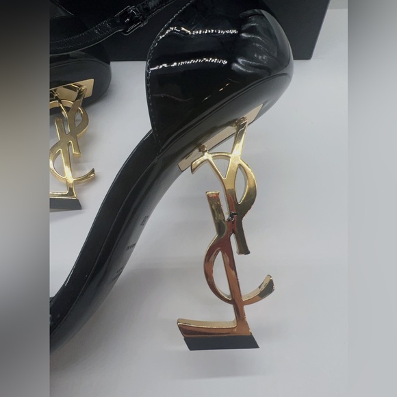 Saint Laurent Opyum Patent Leather Sandals - Picture 15 of 15